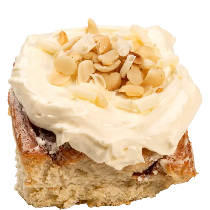 Cinna Roll mit Vanillecreme und Nussblättern